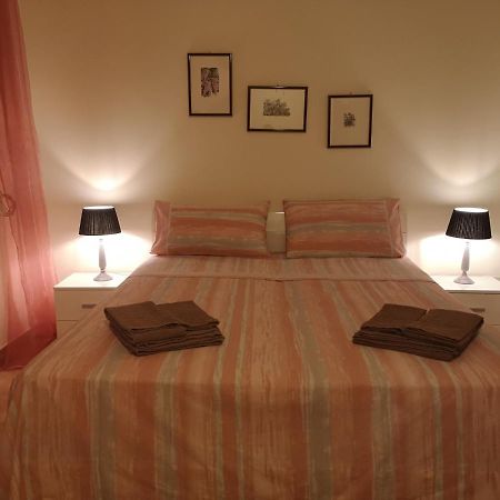 Andrea'S House Apartment Карбония Екстериор снимка