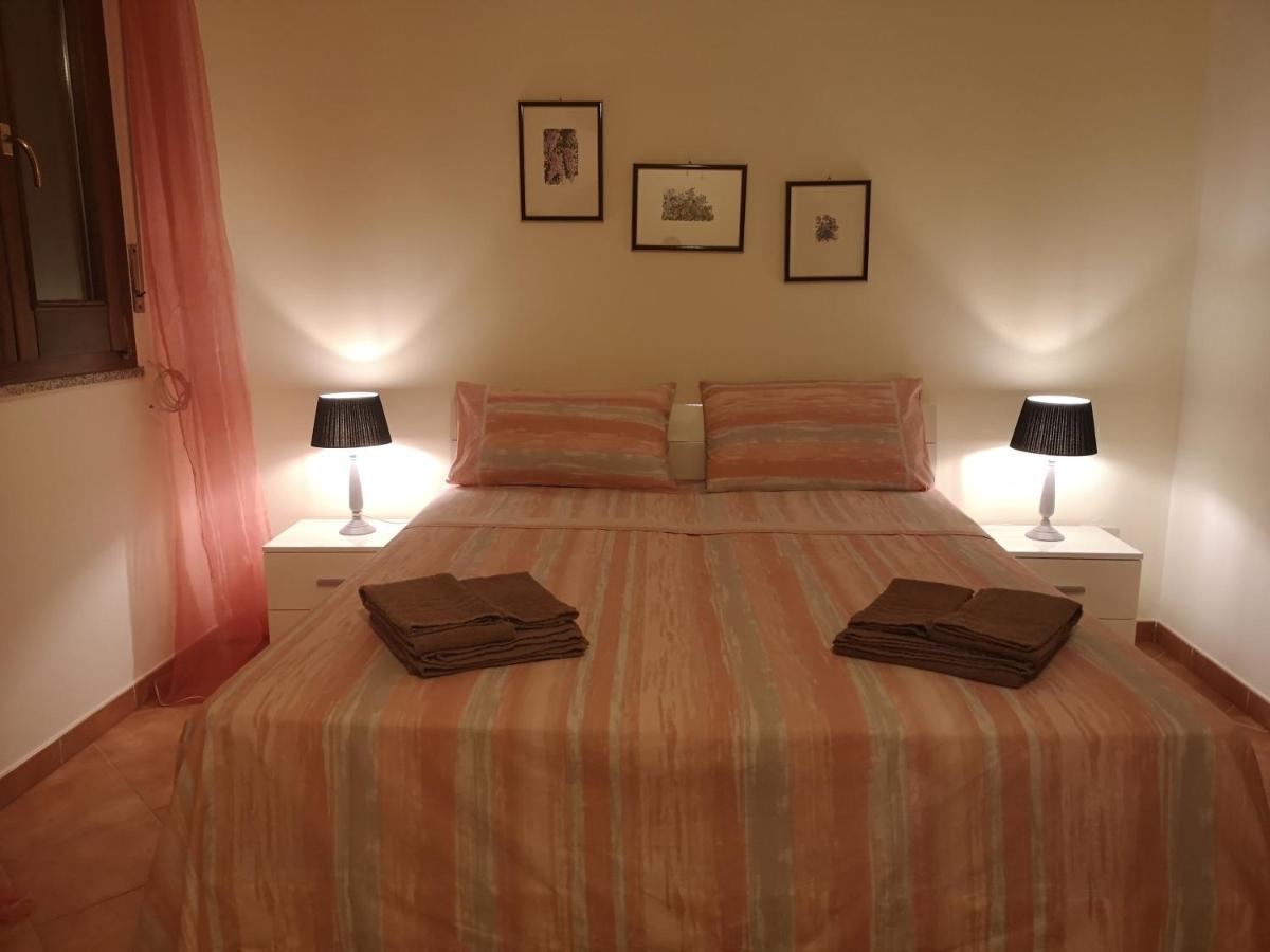 Andrea'S House Apartment Карбония Екстериор снимка